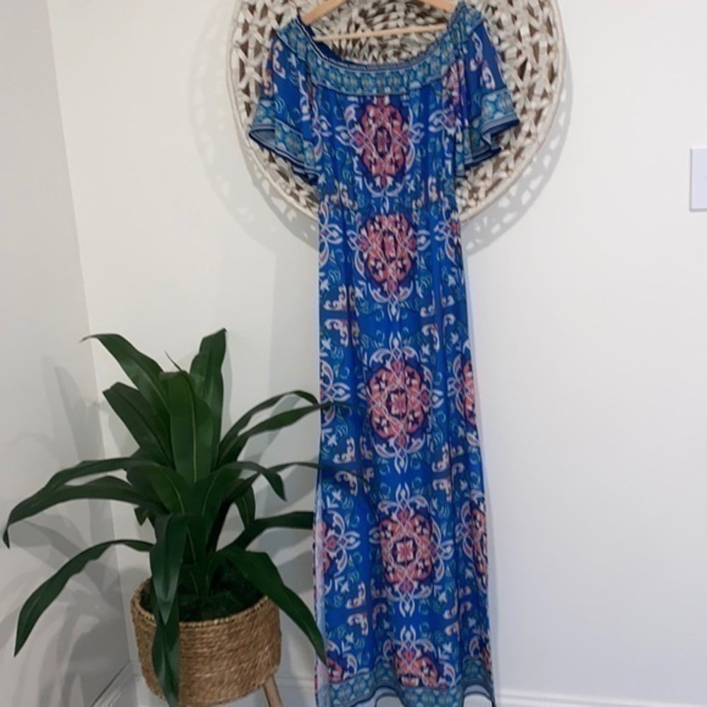 Flying Tomato blue geometric print off the shoulder maxi dress size small - Picture 2 of 7